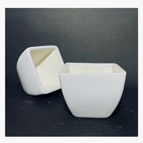 Square Taper, White pot — HV-WHT-030, H 12.5 × D 12.5 cm