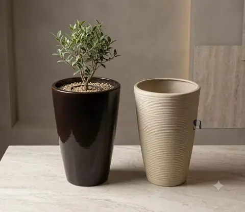Small Pot, Outdoor planter — HV-OUT-003, H 35.5 × D 30.5 cm