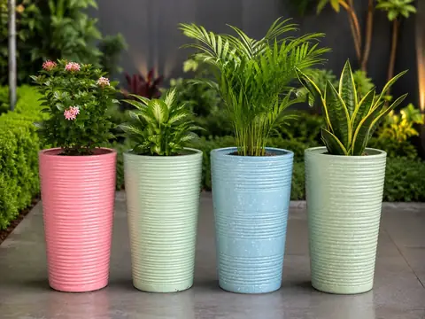 Outdoor planter — HV-OUT-020, H 40.5 × D 25.5 cm