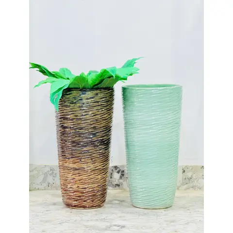 Outdoor planter — HV-OUT-071, H 61 × D 30.5 cm