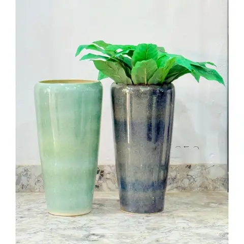 Outdoor planter — HV-OUT-072, H 63.5 × D 30.5 cm