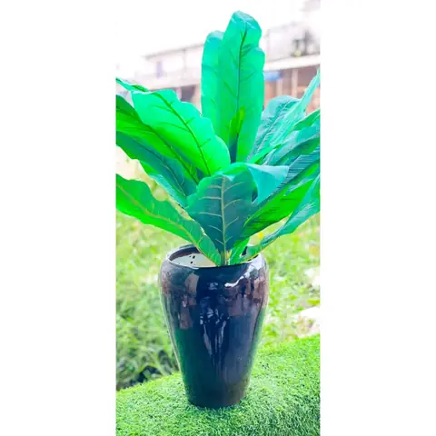 Petha, Outdoor planter — HV-OUT-108, H 35.5 × D 20.5 cm