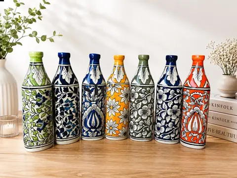 Decor vase — HV-VAS-004, H 28 × D 4 cm