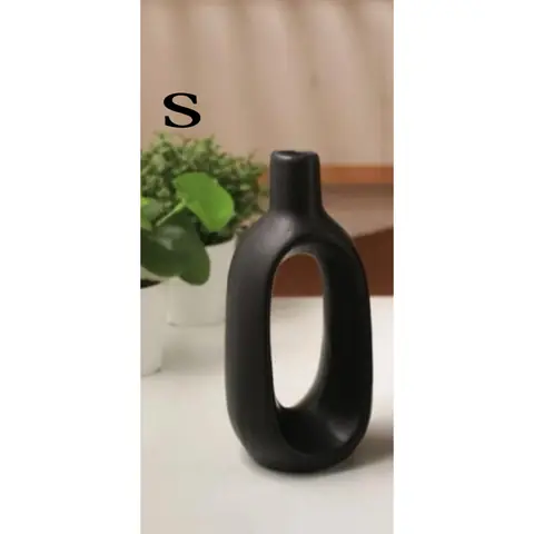 Small D Vase, Decor vase — HV-VAS-044, H 15 × D 5 cm