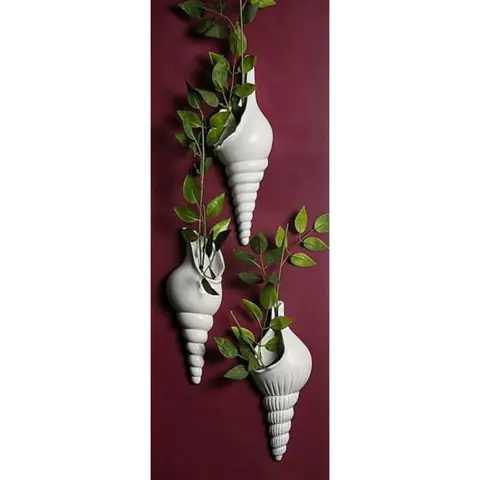 Conch Wall Pot, Decor vase — HV-VAS-052, H 30.5 × D 9 cm